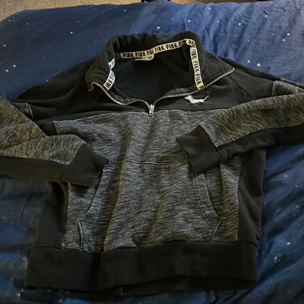 Pink sweater. Good condition. Used.